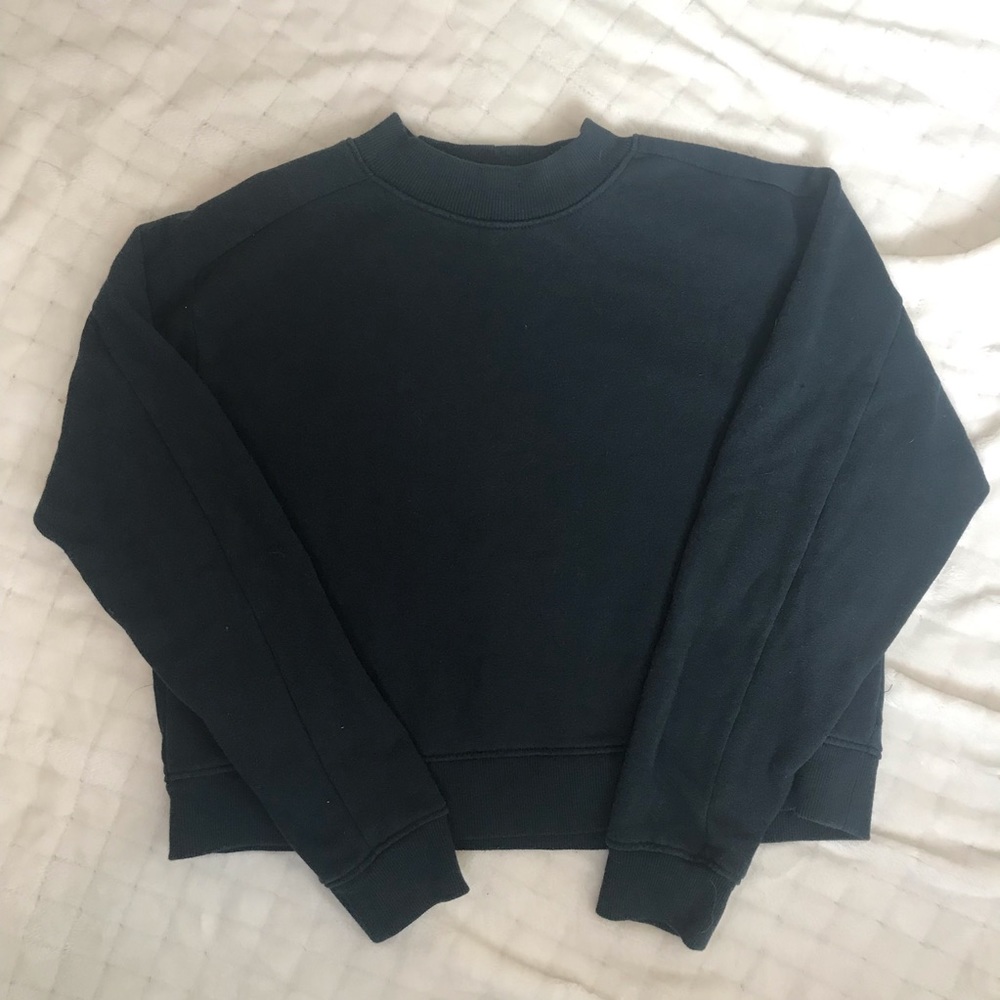 dark emerald green crew neck